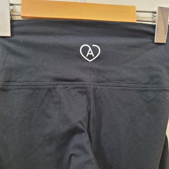 Aritzia Leggings sz TP/XS - Picture 3 of 6